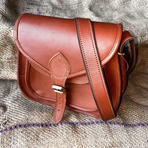 Vintage Leather Satchel Bag for Women, Handmade Crossbody Messenger Bag, Brown Genuine Leather Shoulder Bag, Small Classic Purse