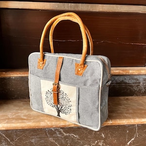 Elegante blaue Einkaufstasche aus Canvas mit Baummuster, große, geräumige Damen-Einkaufstasche, blaue Einkaufstasche aus Canvas, Baumwolltasche mit Baumprint, Upcycled Canvas Handtasche