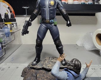 Estatua coleccionable del juez Dredd