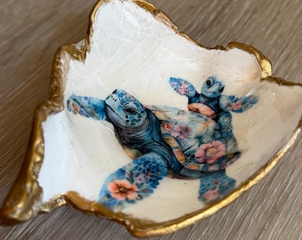Whelk Shell Decoupaged Sea Turtle and Baby Trinket Dish