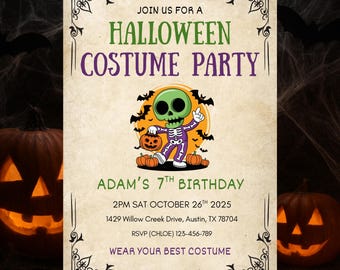 Puede incluir: Invitación a una fiesta de disfraces de Halloween con un esqueleto de dibujos animados sosteniendo una calabaza. La invitación incluye el texto "Join us for a Halloween Costume Party" y "Adam's 7th Birthday".