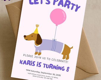 Peut inclure: Une invitation de fête avec le texte "LET'S PARTY" en violet. L'invitation présente un teckel de dessin animé portant un chapeau de fête et un pull violet clair, tenant un ballon rose. Le texte "KARIS IS TURNING 8" est également inclus.