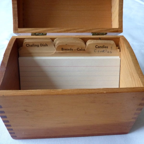Wood Recipe Box with Dividers Vintage 1960's