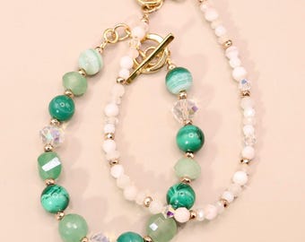 Pulsera apilable de malaquita y aventurina • Relleno de oro