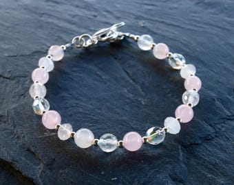 Pulsera de cuarzo rosa de 6 mm, joyería de cuarzo rosa genuino, regalo de San Valentín para ella, pulsera de palanca de plata esterlina o vermeil de oro de 14 quilates.