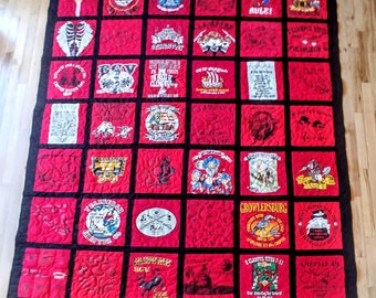 42 T-Shirt Memory Quilt With Sashing *** FREE SHIPPING *** Superior Work