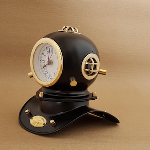 Mini Black Diving Helmet Clock: Nautical Maritime Desk Decor