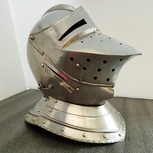 Medieval Steel Close Helmet Knight Armed Helmet, European Closed Helmet, Medieval Knight Helmet, Lerp Fancy Armor Costume Dress