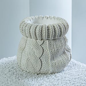 Paintable Woven Texture Tea Light Holder: Handmade Gypsum Candle Decor