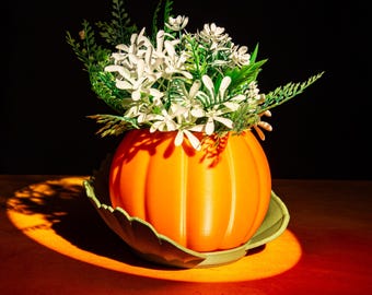 Pumpkin Planter with Drip Tray – Unique 3D Printed Seasonal Plant Pot, Halloween Succulent Gift