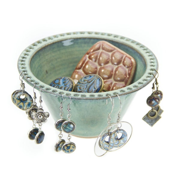 Ceramic earring bowl in Lagoon green/ pottery jewelry bowl / earring dish/ earring organizer/ earring display / IN STOCK