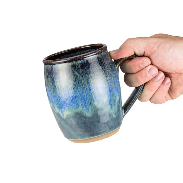 26oz wheel thrown pottery mug in Storm glaze / unique coffee mug / mug for men /extra large mug / hand thrown mug/ beer stein / tankard