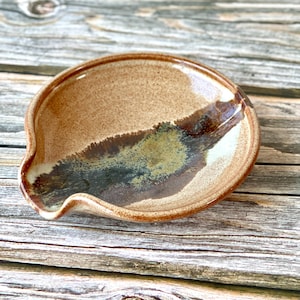 Hand Thrown Pottery Spoon Rest - Desert Brown Stoneware