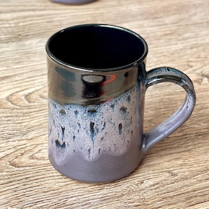 20oz wheel thrown pottery mug in Midnight Glaze.  Hand thrown mug, dishwasher safe / pottery coffee mug / large straight mug