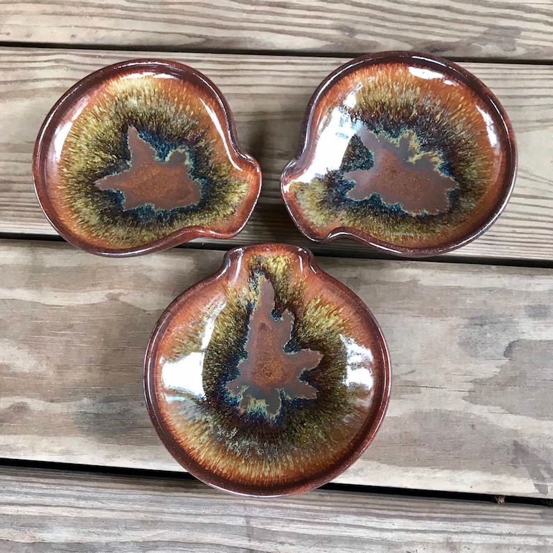 Pottery spoon rest in your choice of glaze. Wheel thrown ceramic spoon rest | kitchen decor | MADE TO ORDER-> allow 4 weeks for completion