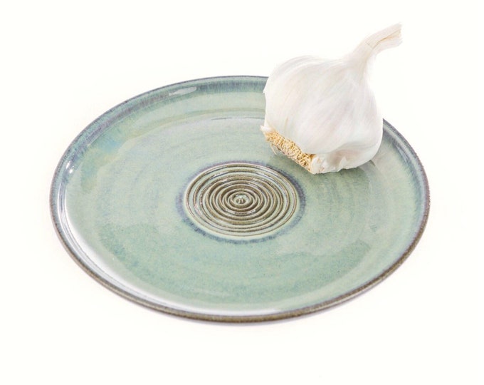 Garlic Grater Plate in Lagoon sage Green Garlic Grating Dish Appeziter