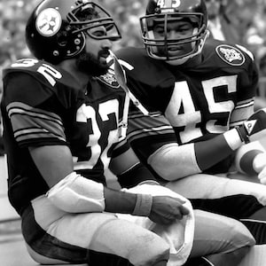 Vintage Pittsburgh Steelers Franco Harris & Russell Davis Three Rivers Stadium Perfect Dad gift for man cave