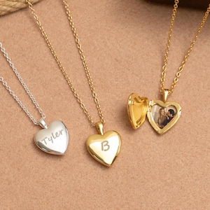 Collar con medallón en forma de corazón personalizado con foto, collar con medallón en forma de corazón con nombre grabado a medida, joyería conmemorativa para mascotas, regalo de Navidad para ella.