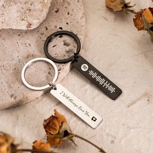Custom Music Song Keyring•Spotify Code Keyring•Personalised Keychain•Engraved Keychain•Custom Album Music Gift•Gifts for Her•Birthday Gifts