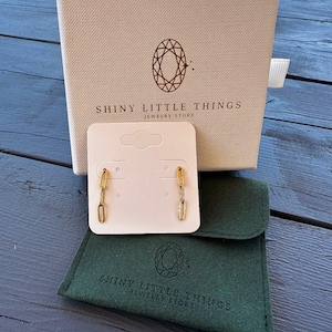 18K Gold Paperclip Earrings 