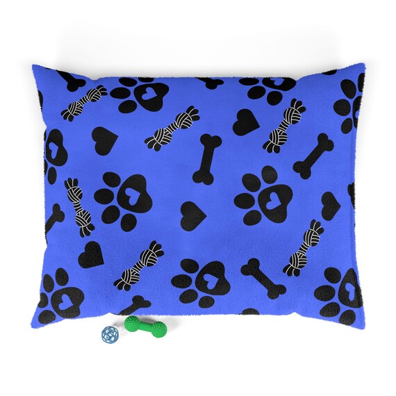 Cozy Blue Pet Bed for Dogs and Cats