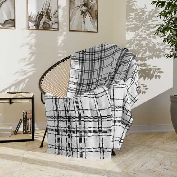 Cozy Black and White Plaid Blanket
