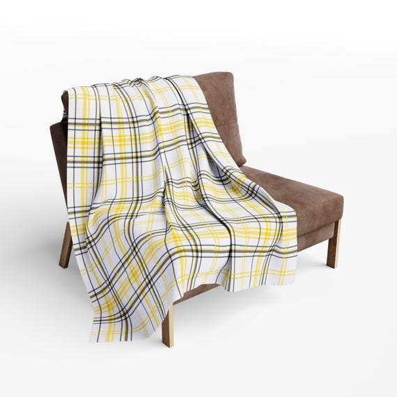 Cozy Yellow and Black Plaid Arctic Fleece Blanket