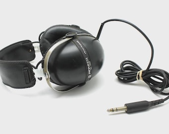 Vintage Pioneer SE-205 Stereo Headphones - Classic Audio Gear, Tested & Works