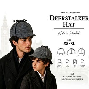 Könnte beinhalten: Grauer karierter Deerstalker-Hut, auch bekannt als Sherlock-Holmes-Hut, mit schwarzem Schleifendetail. Das Bild enthält den Text "DEERSTALKER HAT" und "Holmes Sherlock". Der Hut ist in den Größen XS-XL erhältlich. Das Muster ist anfängerfreundlich.