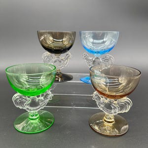 Juego vintage de cuatro copas coloridas para cóctel o cordial Morgantown Chanticleer Rooster