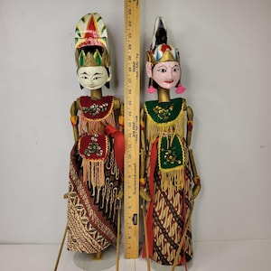 Vintage Wayang Golek Wooden Bali Puppet Pair Indonesia Asian Stick Marionette 23 in with Stand