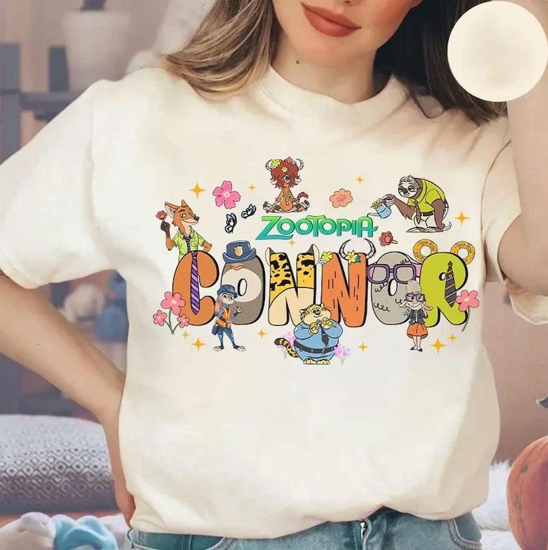 Camiseta personalizada de los personajes de la película Zootopia 2 de Disney, camiseta personalizada con nombre de Judy Hopps y Nick Wilde, camiseta a juego para el viaje familiar de cumpleaños a Disneyland. imagen 1