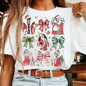 Disney schurk karakter Coquette Bow kerstshirt, Disneyland kerst familie bijpassende reis shirt, Jafar Maleficent Cruella kerstshirt afbeelding 2