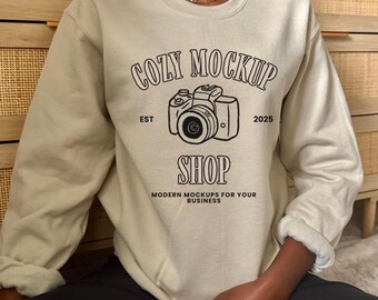Gildan 18000 Sand Model Mockup Gildan Sweatshirt Mockup Gildan 18000 Herfst Mockup Zand Gildan 18000 Mockup Zand Mockup Ronde Hals Sweatershirt Mockup