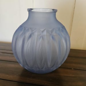 1930 Sabino Petalia Vase 7053