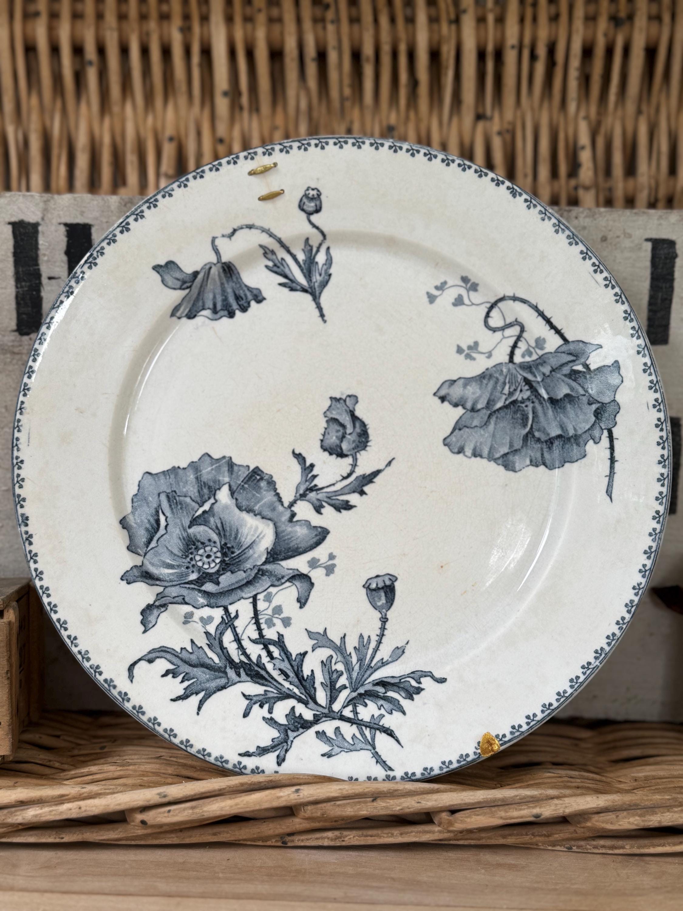 Sarreguemines antique plate サルグミンヌ Sarreguemines antique plate サルグミンヌ Sarreguemines antique