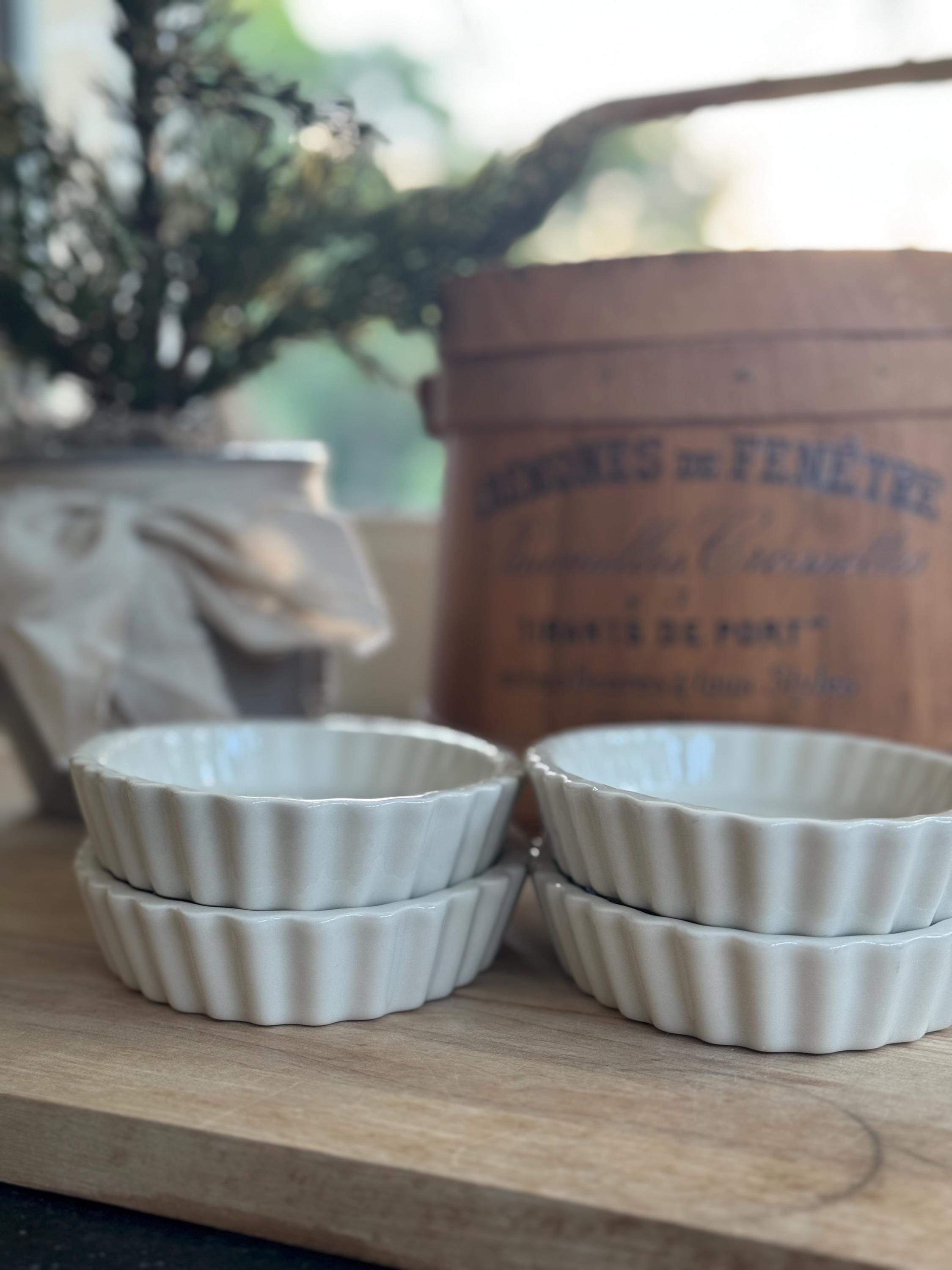 Vintage mini fluted dishes Vintage Hall flan tart Vintage soufflé baking dishes Vintage Hall ceramic dishes