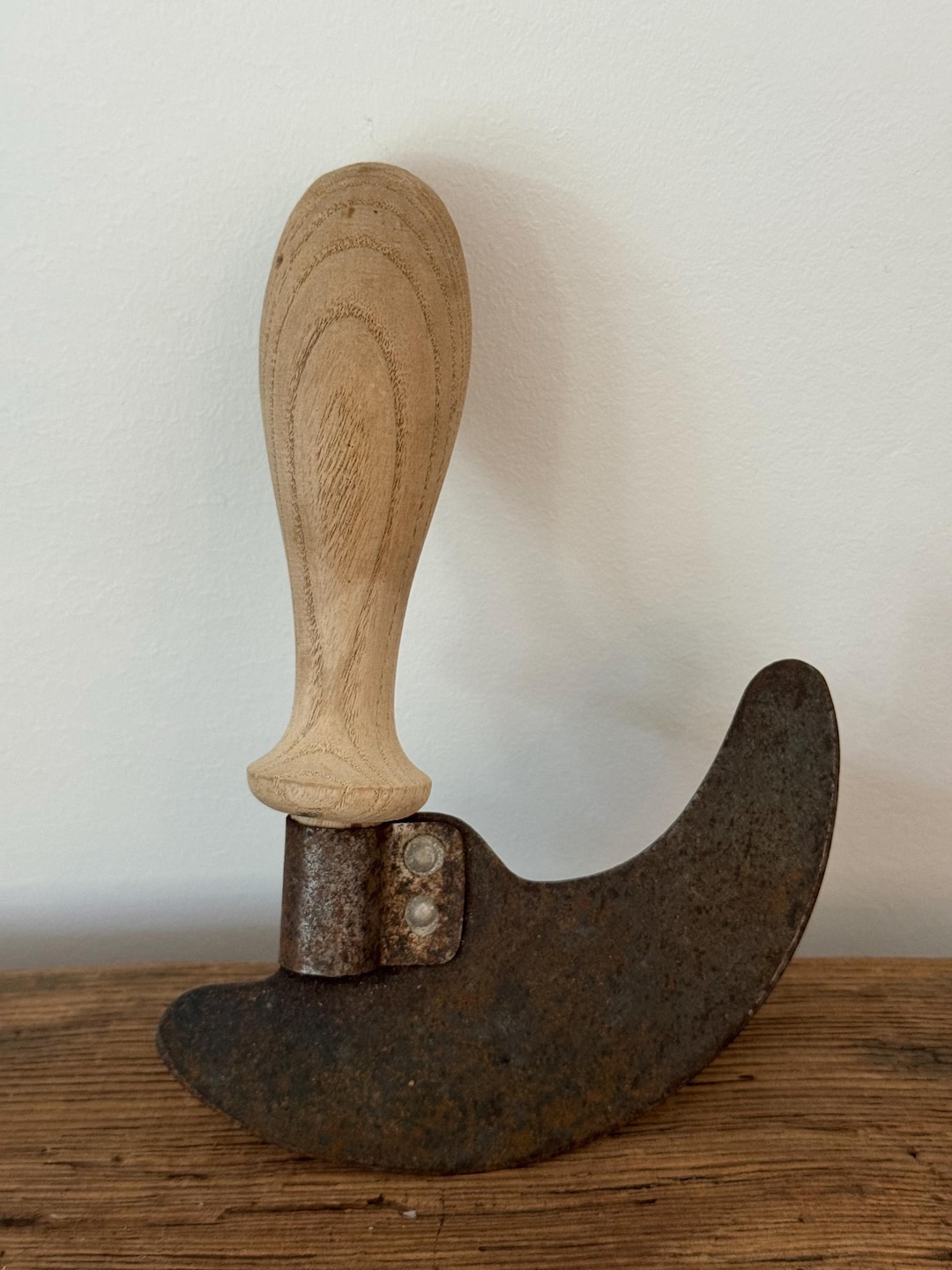 Vintage French Mezzaluna Herb Chopper – Rustic Iron Blade, Wooden