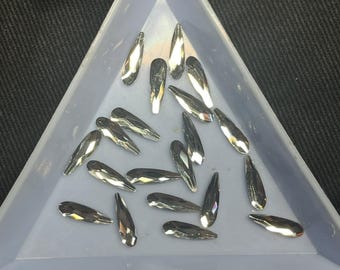 3 x 10 mm lange druppel heldere/zilveren strassteentjes 50 of 100 stuks | Hoge kwaliteit | Voor nailart, pers, kunst/ambachten | Zilveren plaksteen