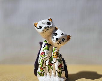 Handgemachte Keramik Katzen Figur: Türkische Blumenverzierung