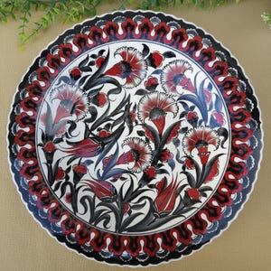 Assiette murale en céramique turque peinte à la main : art ottoman, grande pièce de poterie de 16 po.