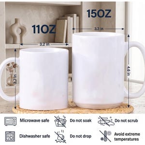 Peut inclure: Deux mugs en c&eacute;ramique blancs, l'un de 8,1 cm de large et 9,4 cm de haut, l'autre de 8,4 cm de large et 11,7 cm de haut. Les mugs sont &eacute;tiquet&eacute;s 11OZ et 15OZ. Des ic&ocirc;nes indiquent qu'ils sont compatibles avec le micro-ondes et le lave-vaisselle, mais ne doivent pas &ecirc;tre tremp&eacute;s, frott&eacute;s ou laiss&eacute;s tomber. &Eacute;vitez les temp&eacute;ratures extr&ecirc;mes.