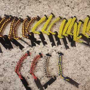 Survival Paracord Keychain W/Fire Starter/Tinder/Fishing line