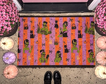 Paillasson vintage d'Halloween | Tapis de bienvenue en fibre de coco Frankenstein Bride | Décoration de porche gothique rétro et fantaisiste | Paillasson d'automne mignon et effrayant