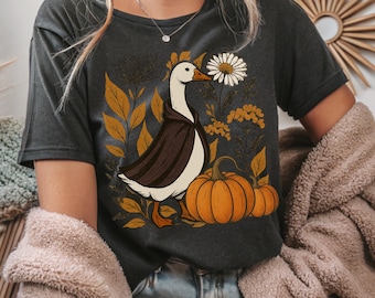 Goose Pumpkin Fall T-Shirt: Cottagecore Autumn Animal Tee