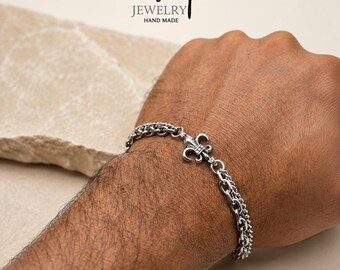 Fleur De Lis Chain Bracelet, Stainless Steel Silver Link Bracelet, Gothic Punk Jewelry, Y2K Grunge Bracelet, Unisex Biker Wrist Chain,