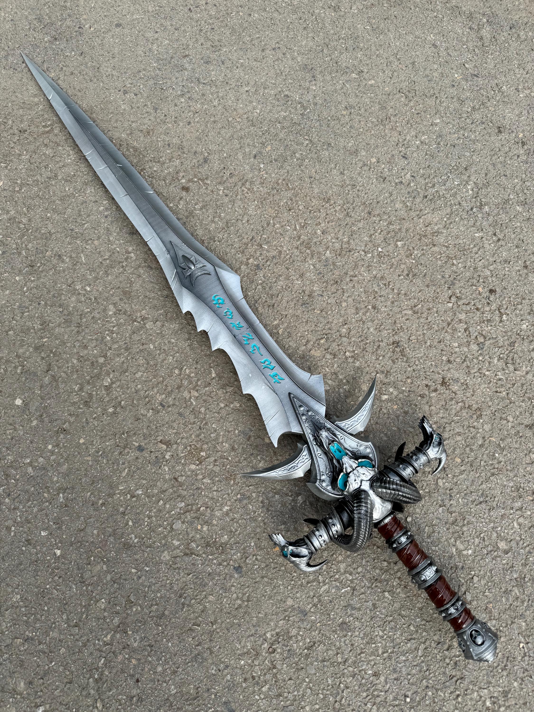World of Warcraftアーサスメネシルの剣大ブルー ミニ武器 キーホ World of Warcraftアーサスメネシルの剣大ブルー ミニ武器