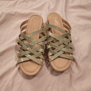 Vintage Women&#39;s Comfort Brand Wedge Sandals