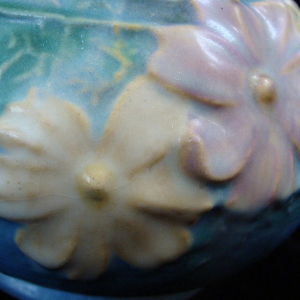 Roseville Cosmos Vase circa 1930's