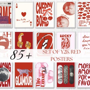 Könnte beinhalten: Eine Sammlung roter Poster im Y2K-Stil. Die Poster zeigen verschiedene Designs, darunter Spielkarten, Discokugeln, Geparden und Texte wie "Cherry Bomb" und "Glamour". Das Set umfasst über 85 Poster, ideal für die Wanddekoration.